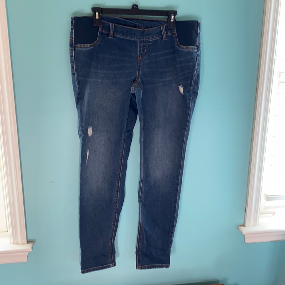 Maternity Jeans Large Ripped Modern style with Skinny to straight legs